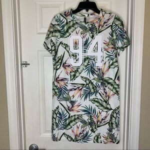 H&M Divided 94 Tee Shirt Dress Floral Pattern